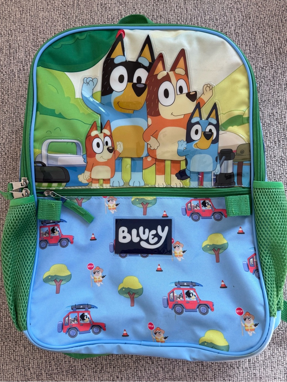 Bluey Backpack & Lunchbag - Picture 2 of 11